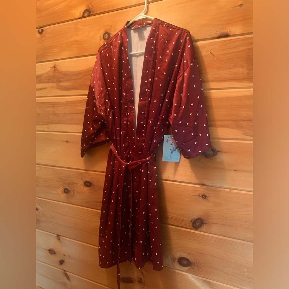 NWT Soho apparel women’s heart printed robe size large.